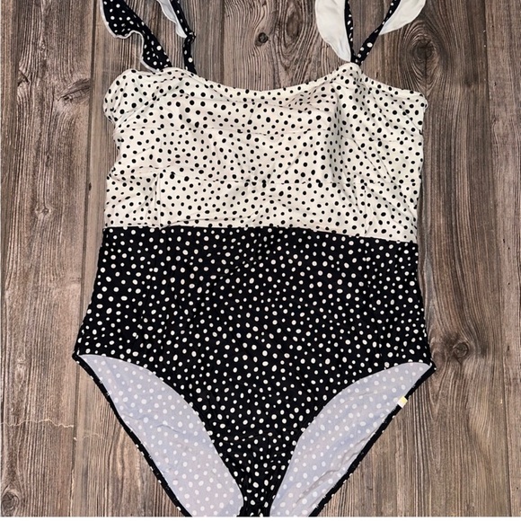 Summersalt The Ruffle Oasis "On The Dot" suit. Size 16. Like new! - Picture 3 of 6